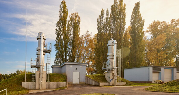 es ist ein Gelände abgebildet